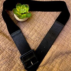 Tahari stretch belt